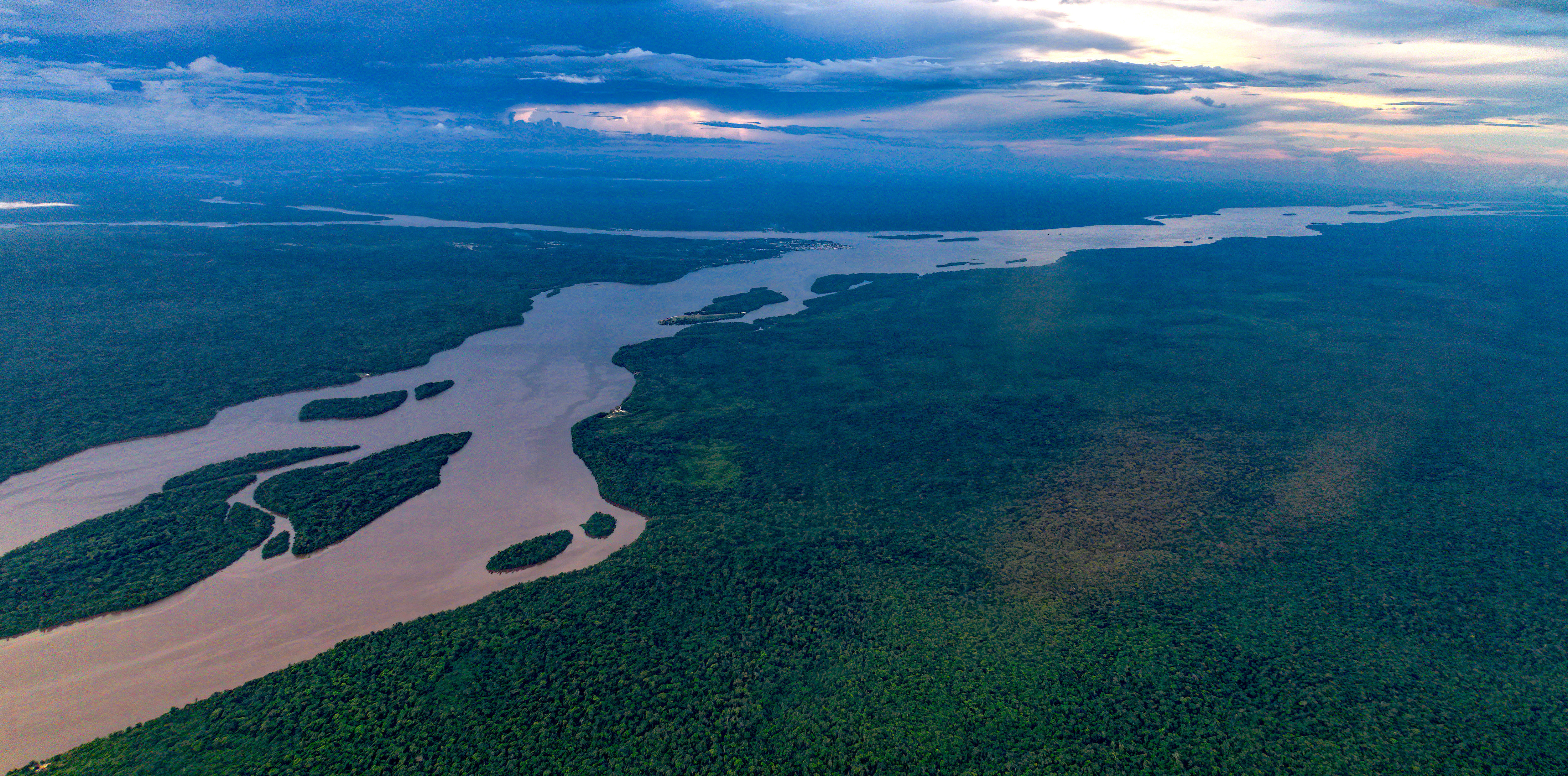 Essequibo River c Dan Lundberg Creative Commons Wikipedia