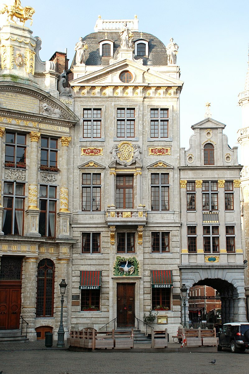 Belgique Bruxelles Grand Place Maison du Cygne 01b min