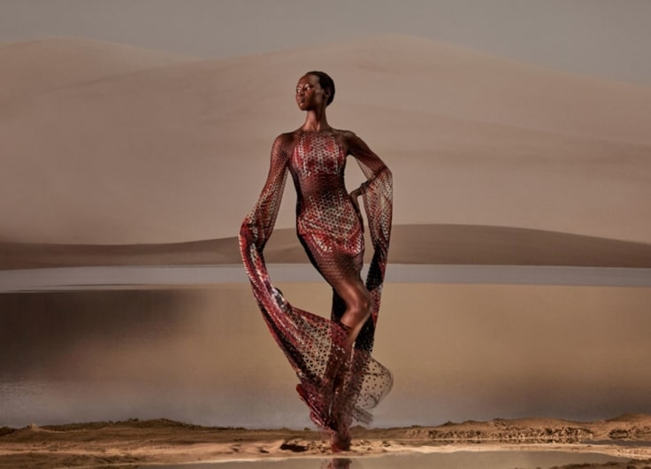 Collection Roots of Rebirth Robe Holobiont Iris van Herpen 1